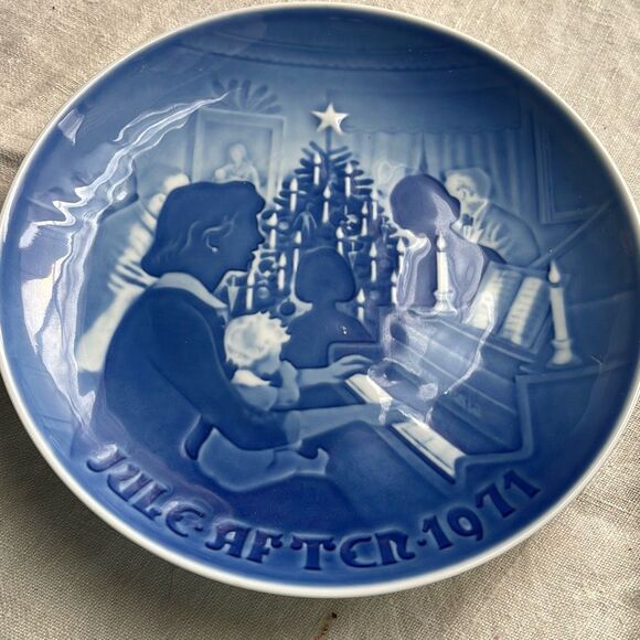 1971 Bing & Grondahl Christmas collector plate “ Christmas at Home” 8000/9071 De - Picture 1 of 4